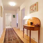 Spacious Canal-view Near Metro In Christianshavn Appartamento Copenaghen