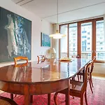 Spacious Canal-view Near Metro In Christianshavn * Copenaghen
