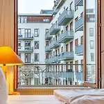 Spacious Canal-view Near Metro In Christianshavn Appartamento *