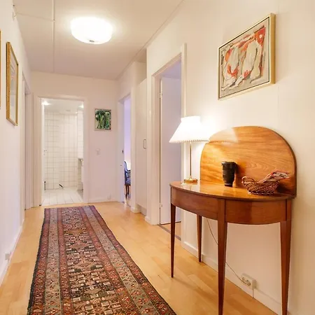 Spacious Canal-view Near Metro In Christianshavn Apartment Copenhagen