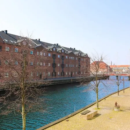 Spacious Canal-view Near Metro In Christianshavn Apartment Copenhagen
