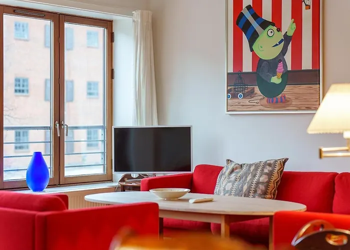 Spacious Canal-view Near Metro In Christianshavn * Copenhagen